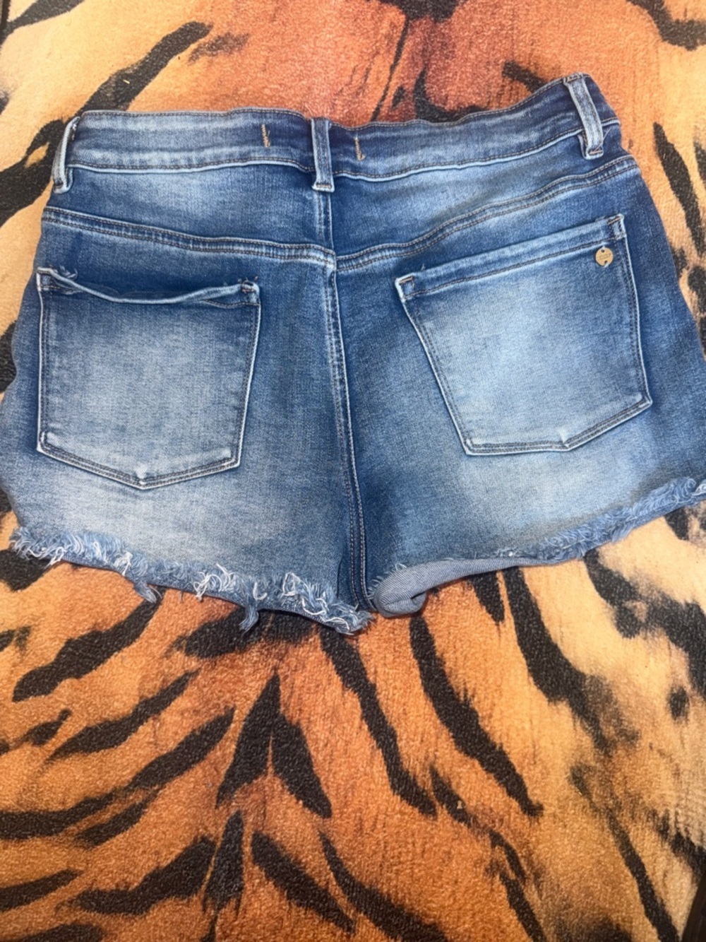 Disclosure Women's Distressed Blue Denim Jean Shorts - Picture 5 of 11